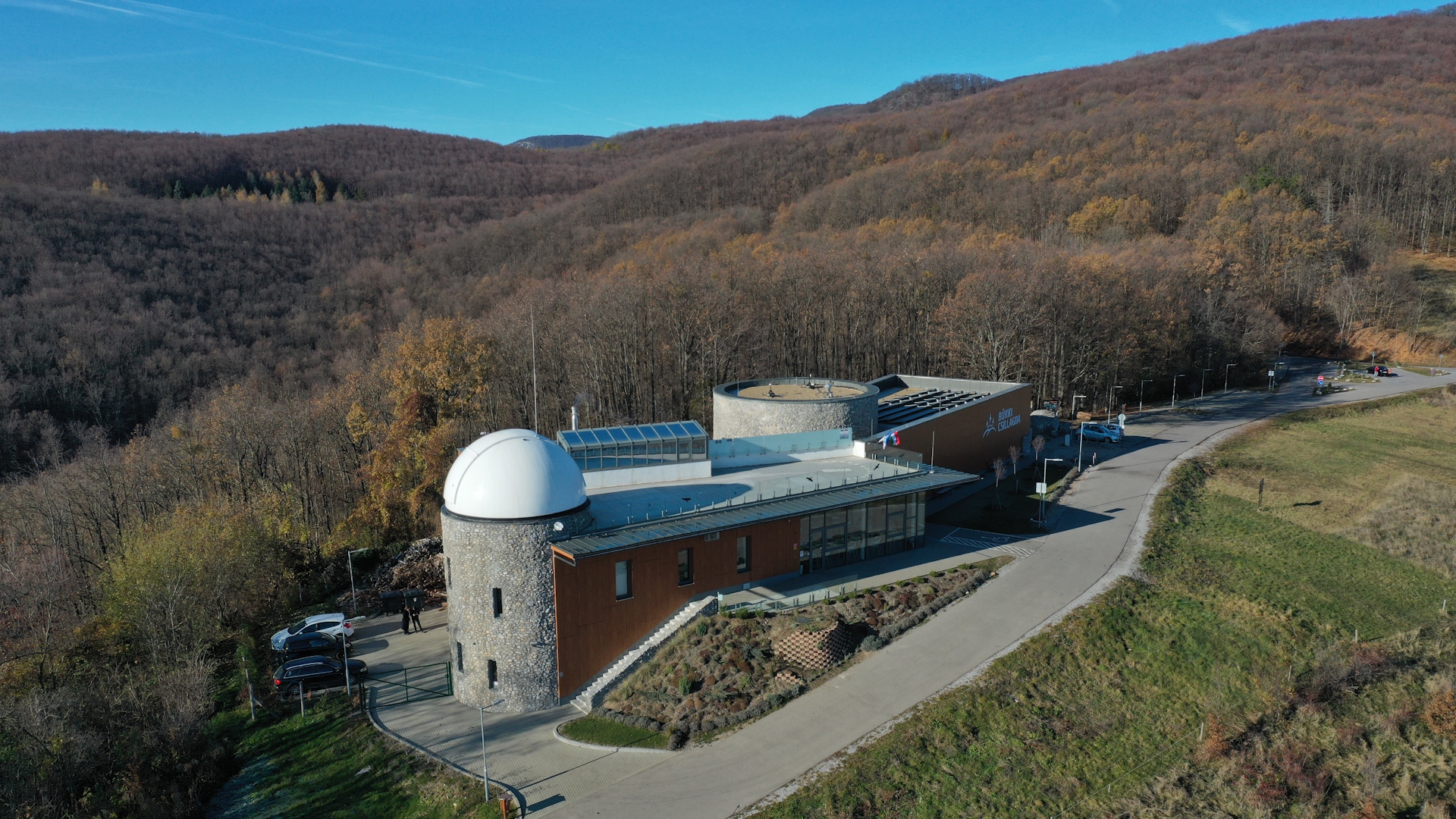 Bükki Csillagda_kora tavasz_1920.jpg